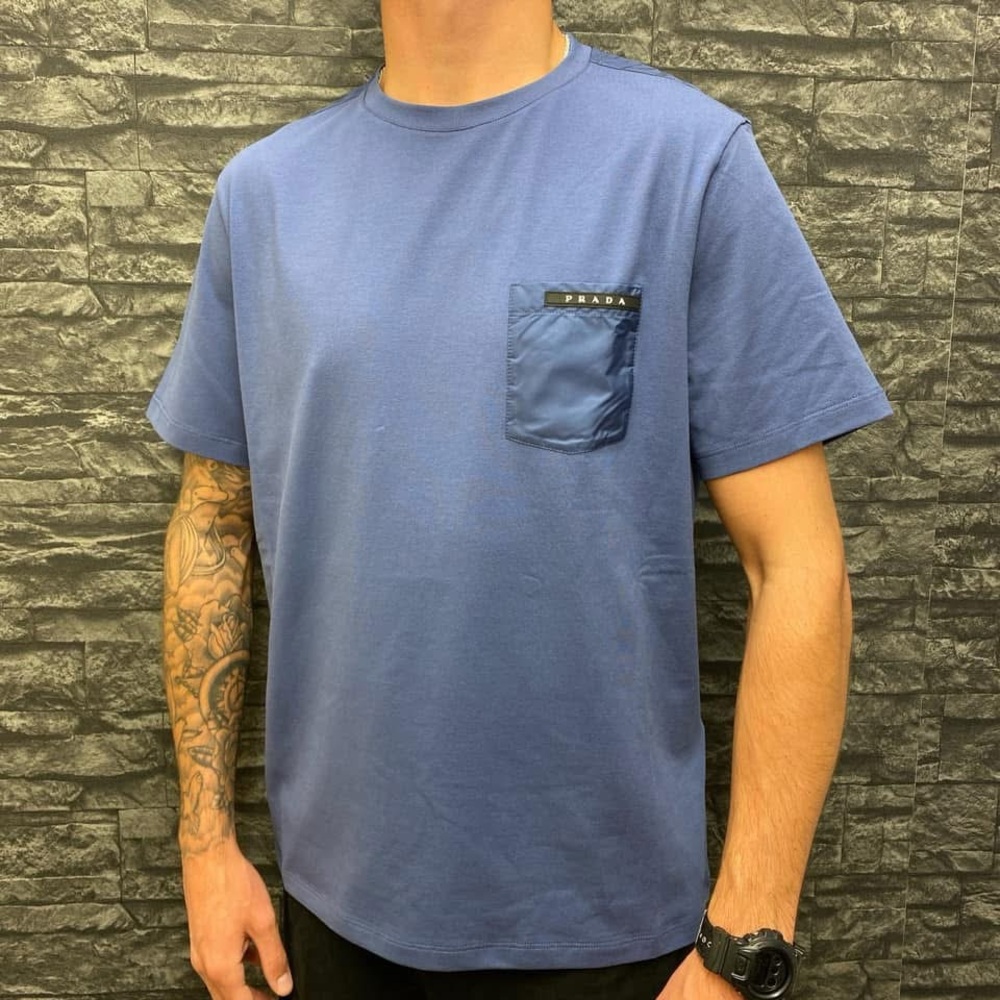 Prada Men's Navy Short Sleeve Tee